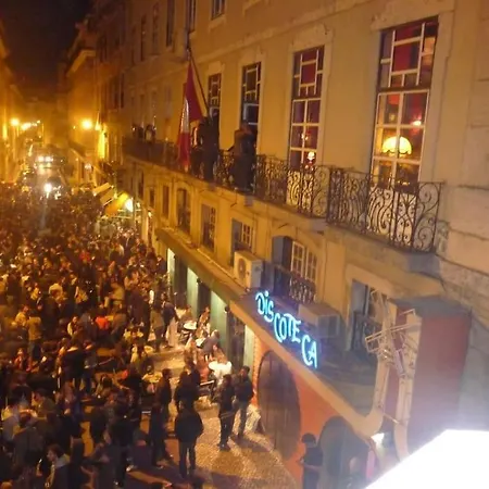 Apartment Windows Of Bica-great View Over River *