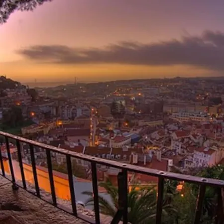 Apartment Windows Of Bica-great View Over River Lisbon