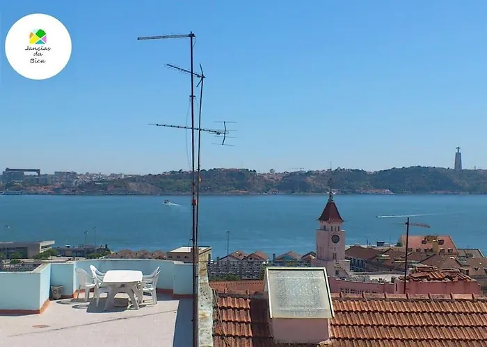 Windows Of Bica-great View Over River Apartamento