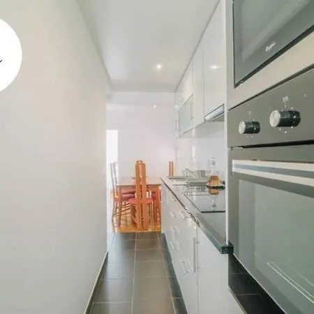 Windows Of Bica-great View Over River شقة